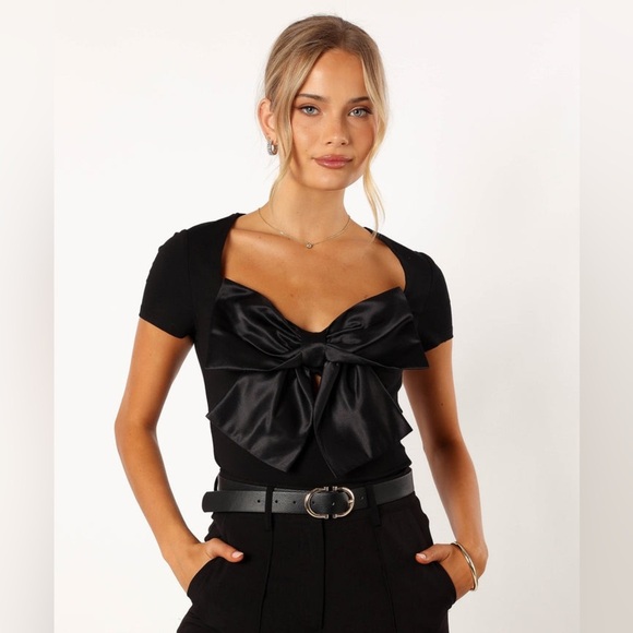 Petal & pup stain bow bodysuit nwot - Picture 2 of 6